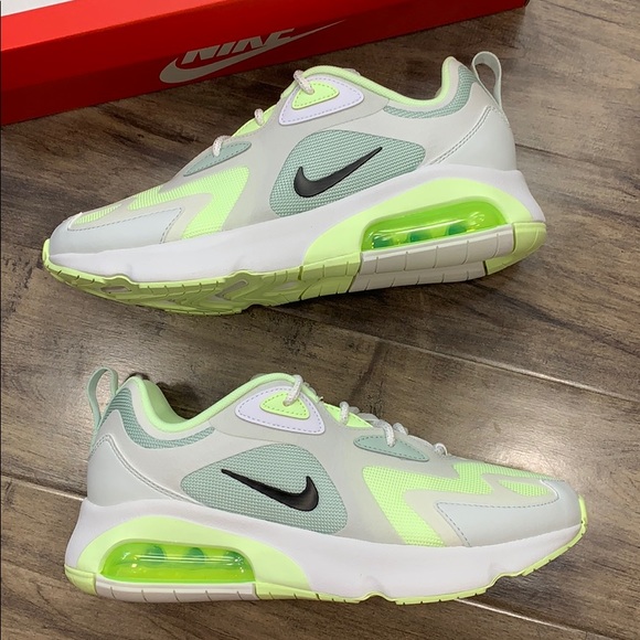 W NIKE AIR MAX 200 - Picture 4 of 16